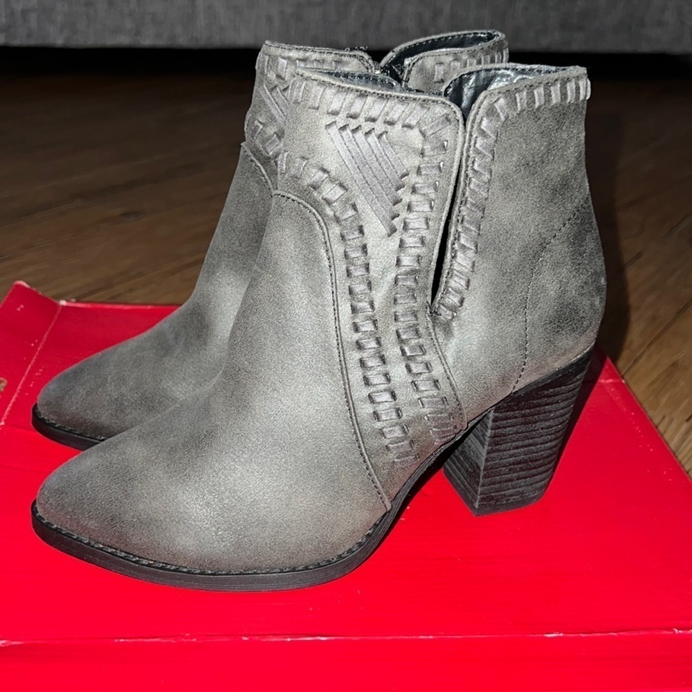 ZIGI SOHO Halyn Booties